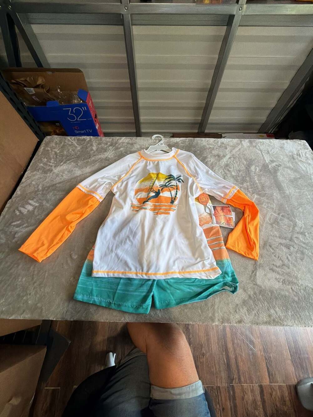 Big Chill Boys UPF 50 Rash Guard and Swim Trunks Set Size 10/12